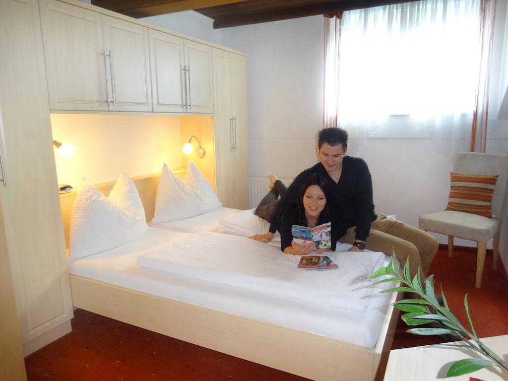 Pension Scherwirt Hotell Graz Rum bild